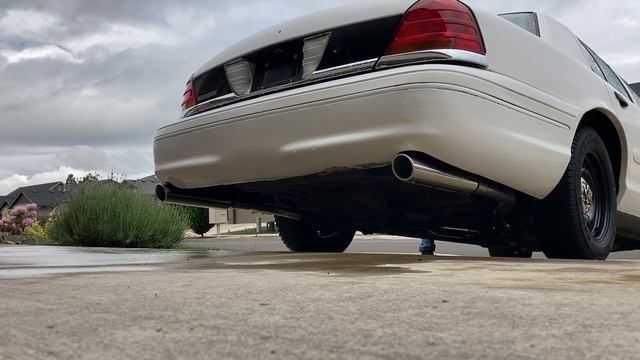 1999 Ford Crown Victoria Police P71 SLP Loudmouth 2 mufflers смотреть онлайн