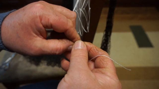 Как начать вязать рыболовную сеть простой способ?