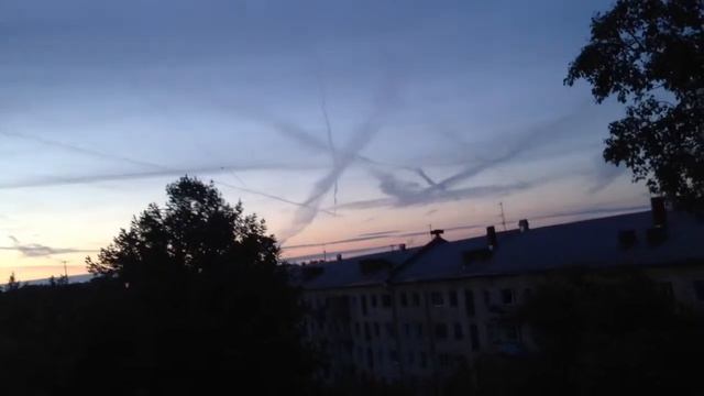 Что то не понятное в небе.. смотреть онлайн