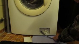 Zanussi F 1026 - Spin & Cleaning (Part 2/2)
