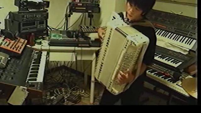 THUNDERBIRDS THEME Barry Gray accordion version смотреть онлайн