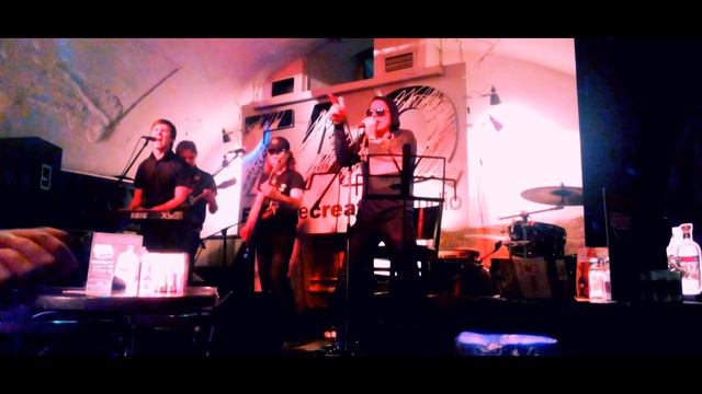 Петр Брок и Полугора в FAQ cafe 25.10.15 песня "Картофельный рай" смотреть онлайн