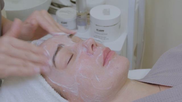 CHICA Beauty Services(1)