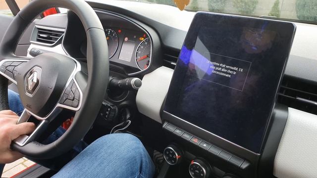 STR#192: Renault Clio V 1.0 TCE 90 6MT Limited - dojrzały mieszczuch (egzemplarz z problemem) смотреть онлайн