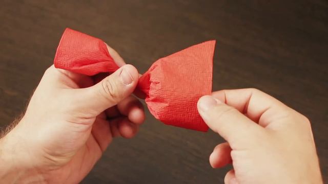 Как сделать розу из салфетки. смотреть онлайн