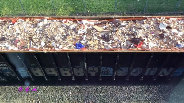 ФУТАЖ. Грузовой состав со строительными отходами. FOOTAGE. Train with construction waste.. смотреть онлайн