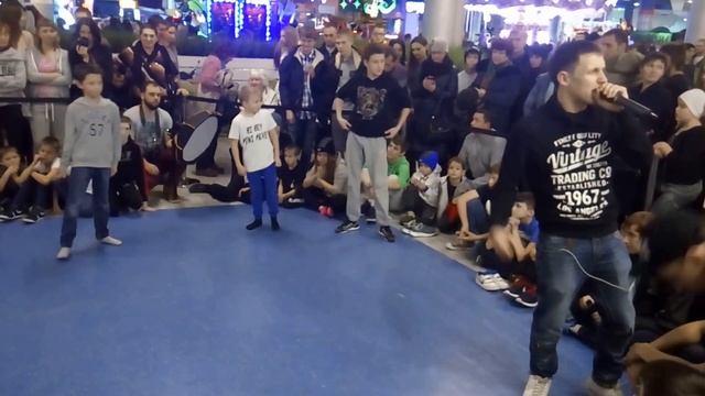 Детский батл брейк данс и хип хоп. Часть 14. Kids battle breakdance and hip hop. Part 14. смотреть онлайн
