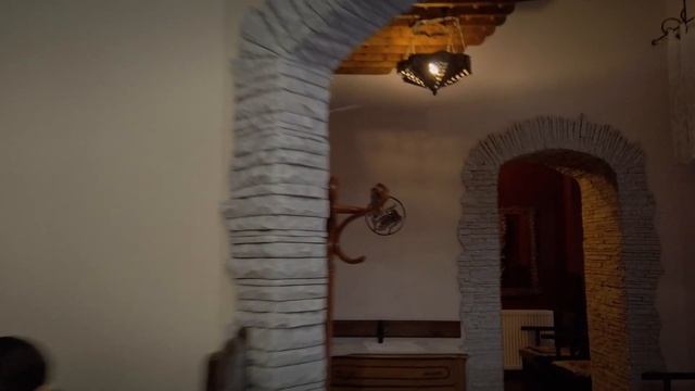 Американцы из Кишинева в городе 02/10/2021, Старая почта, ресторан "Gok Oguz", Ботаника Старого. смотреть онлайн