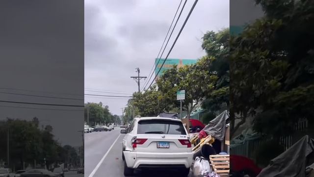 Повеяло западной «успешной» цивилизацией Экопоселок в пригороде Лос-Анжелеса создан специально для смотреть онлайн