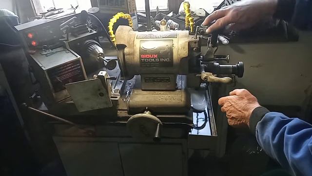 шлифовка клапанов в Одессе.Гриша 0674206894.Звоните в любое время смотреть онлайн