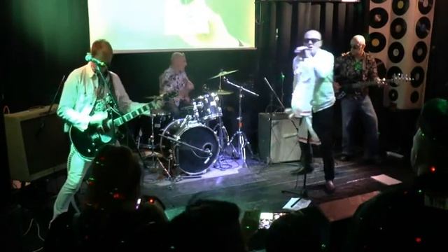 Paul Groovy & The Pop Art Experience@The Boomerang Club смотреть онлайн