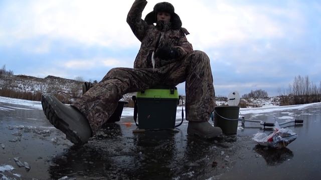 ловля плотвы на мормышку и блесну. смотреть онлайн