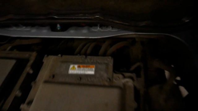 What's under the bonnet in a Peugeot iOn EV? (also a Citroen C-Zero & Mitsubishi i-MiEV) смотреть онлайн