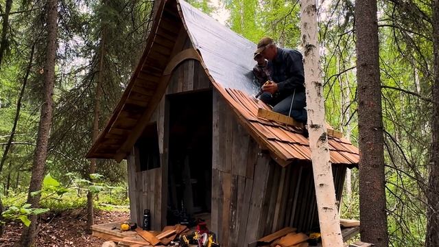 Captivating Treehouse Build -TIMELAPSE- (Start To Finish)