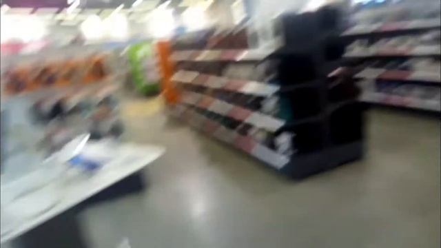 ПРОСТО ВЛОГ. ПРОИГРАЛИ 600 РУБЛЕЙ. НЕАДЕКВАТНЫЙ ПРОДАВЕЦ ВЫГНАЛ НАС ИЗ ЭЛЬДОРАДО смотреть онлайн