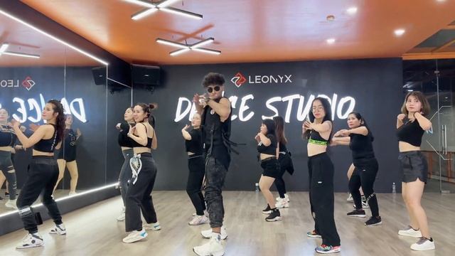 Gasolina-Daddy yankee|Reggaeton |Zumba|Master Saurabh смотреть онлайн