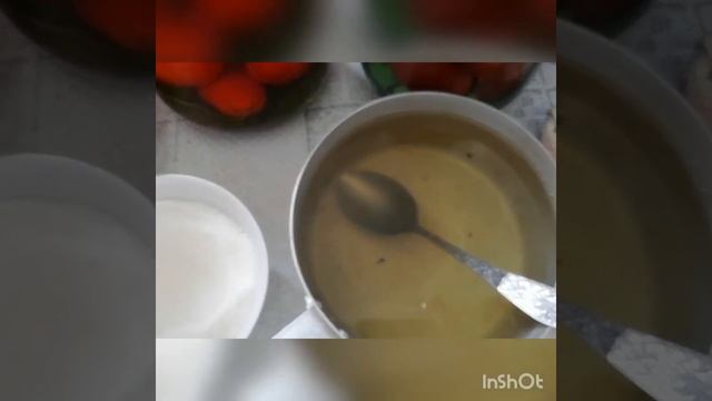 Маринованные помидорчики.