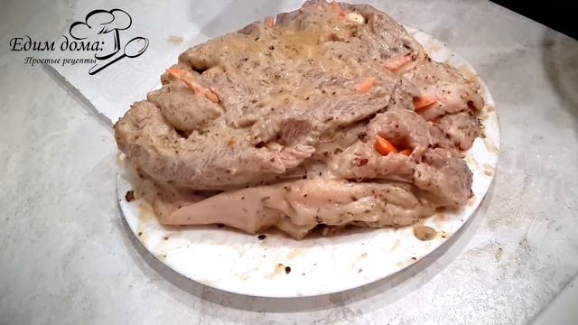 Пряный и сочный свиной окорок, запеченный в духовке с овощами, обалденный рецепт. Едим дома. смотреть онлайн