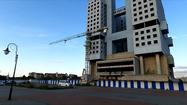 Демонтаж дома Советов 30 июля 2023 года. Кран. смотреть онлайн