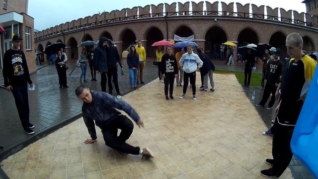 Фестиваль уличный театров | Hip-Hop Pro | NIkitaRaskolbassnik(FF)(+) vs Кусака vs Stanle смотреть онлайн