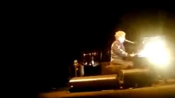 Элтон Джон в Санкт-Петербурге! Candle in the wild LIVE