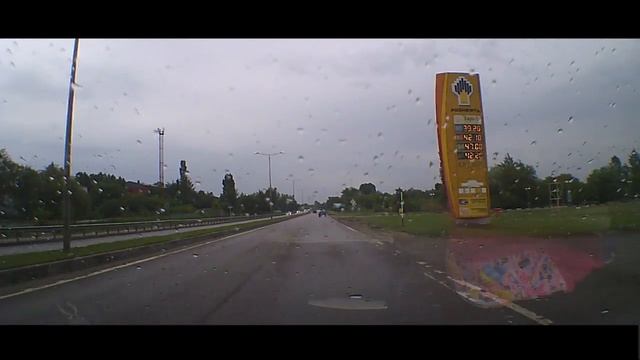 УЛЕТЕЛ В КЮВЕТ смотреть онлайн