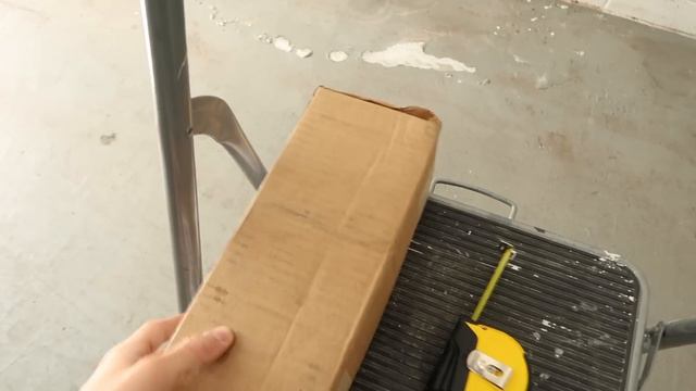 How to fit your lifted Truck in your Garage! 😅 смотреть онлайн