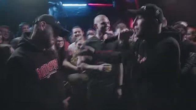 Букер круто зачитал на VERSUS BPM vs Замай смотреть онлайн