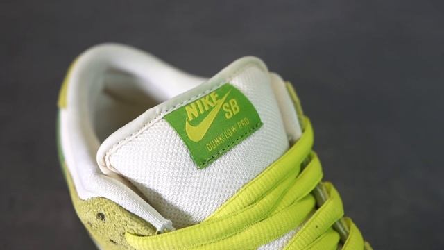 Nike SB Dunk Low Pro 'Fruity Pack' Shoes - Unboxing & On Foot смотреть онлайн