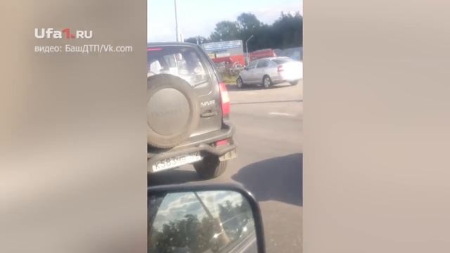 Три машину столкнулись в Уфе смотреть онлайн