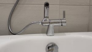 Смеситель на борт акриловой ванны Gappo обзор