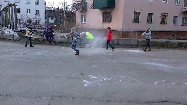 Анива, молодежь гуляет)) смотреть онлайн