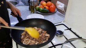 Морепродукты. Готовим по очень простому рецепту морской коктель в сливочном соусе. Быстро и вкусно.