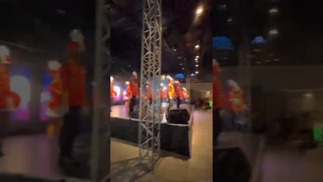 Шоу , лучше чем Мадонна полностью . смотреть онлайн