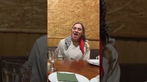 Лиана Оздиева & Рузана Оздиева ??  ХЬОЬХ ДУЬХХЬАР Б1АЬРГ КХЕТЧА?