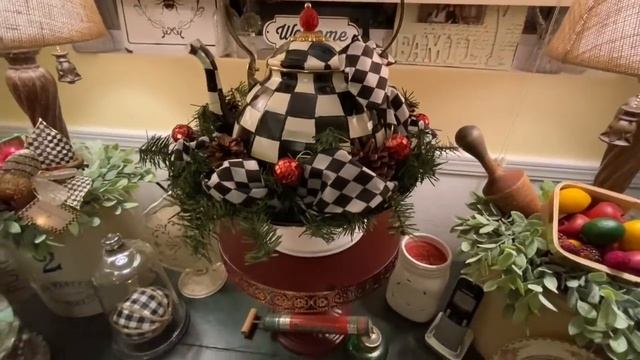 MACKENZIE CHILDS INSPIRED CHRISTMAS DINING ROOM TOUR! смотреть онлайн