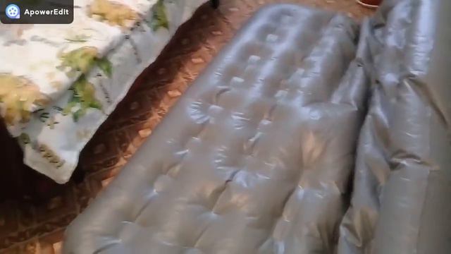 МОСКВИЧИ В ГОСТЯХ/МНОГО ПОДАРКОВ/ДЕРЕВЕНСКИЕ БУДНИ смотреть онлайн