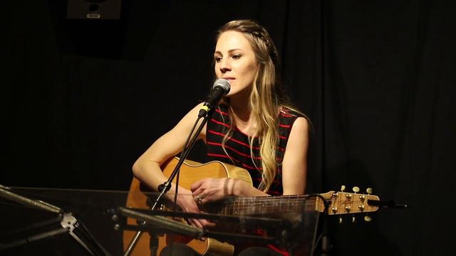 AMY SAVIN on The Drew Marshall Show смотреть онлайн
