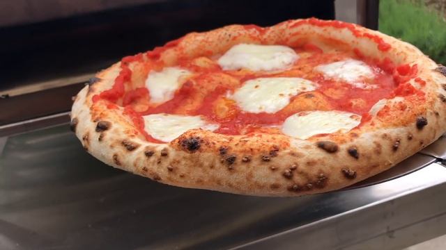 Pizza Margherita Real Time Cook  | Ooni Pro Wood Fired Pizza Oven