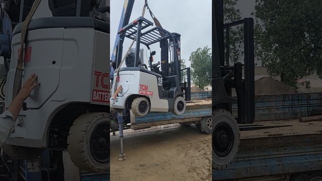 TCM FB15-7 Battery Operated Forklift Sold & Delivered to Client in Karachi Pakistan смотреть онлайн