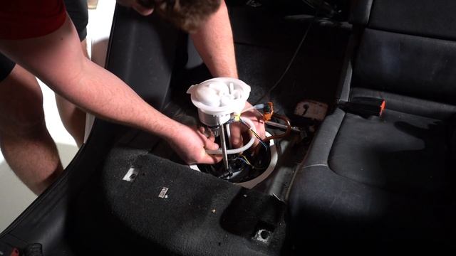 Audi Q5 Fuel Pump Replacement Tutorial Video 2009-2017 смотреть онлайн