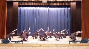 танец "Месяц май"