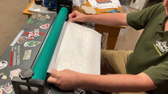 How to laminate prints with your cold laminator￼ смотреть онлайн