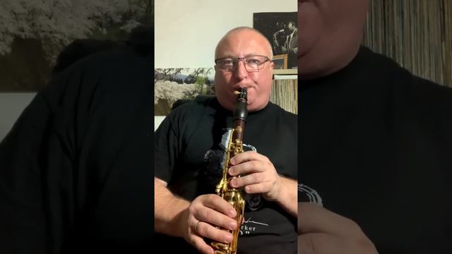 Robert Anchipolovsky Here's To The People смотреть онлайн