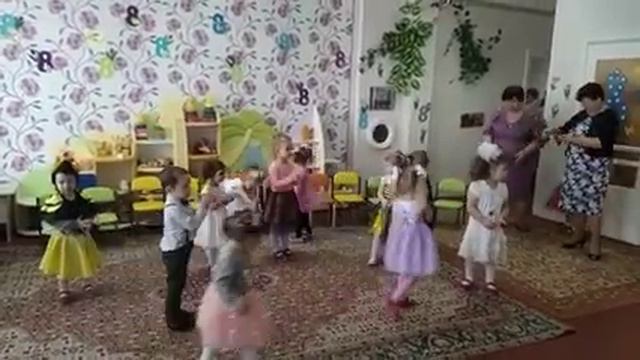 8 марта в детском саду "Малятко"Вильча смотреть онлайн