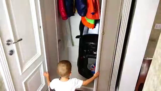 Bad Baby - Magic Little Driver on Power Wheels Cars Transform Colored Cars смотреть онлайн