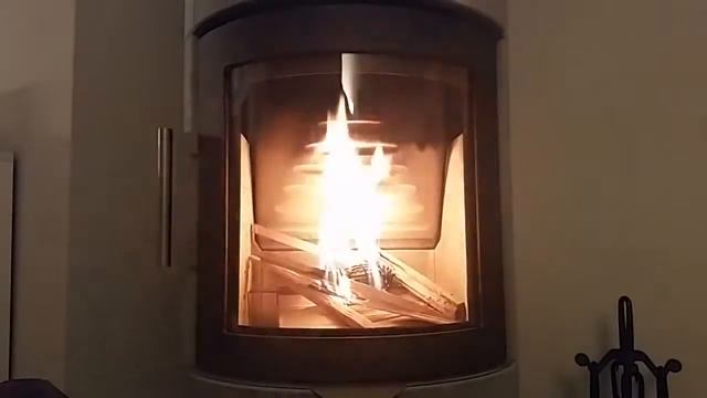 HWAM 7150 Растопка печи и горение смотреть онлайн