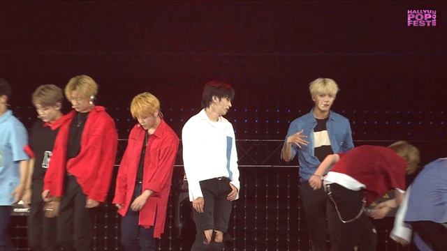 UNB - DANCING WITH THE DEVIL | HALLYUPOPFEST 2018 - DAY 3 смотреть онлайн