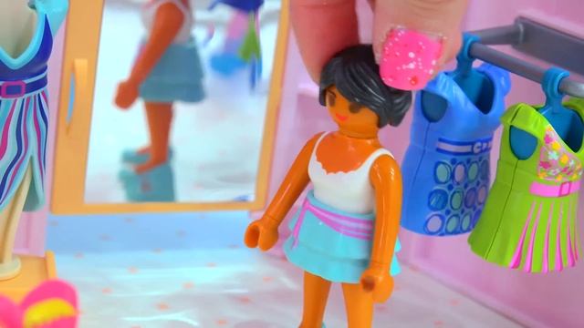 Pet Shop, Sport Store and Clothing Shopping Center with Blind Bags + Shoppies смотреть онлайн