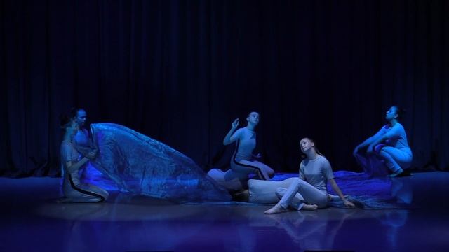 Спектакль Мастерской современного танца "Полеты во сне и наяву" смотреть онлайн